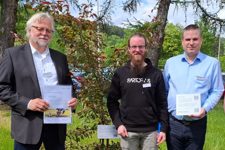 v.l.: Tristan Niewisch, Simon Stumm, Michael Free